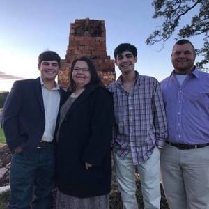 Meet your Posher, Tonya